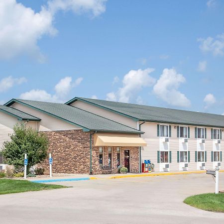 Super 8 By Wyndham Mt Pleasant Motel Mount Pleasant Luaran gambar